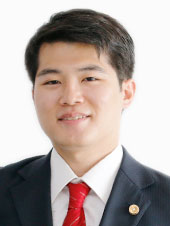 安部 駿佑