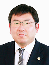 片桐 一行