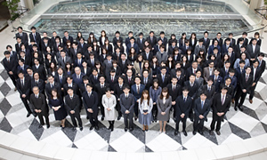 235名以上の弁護士お引き受けいたします!